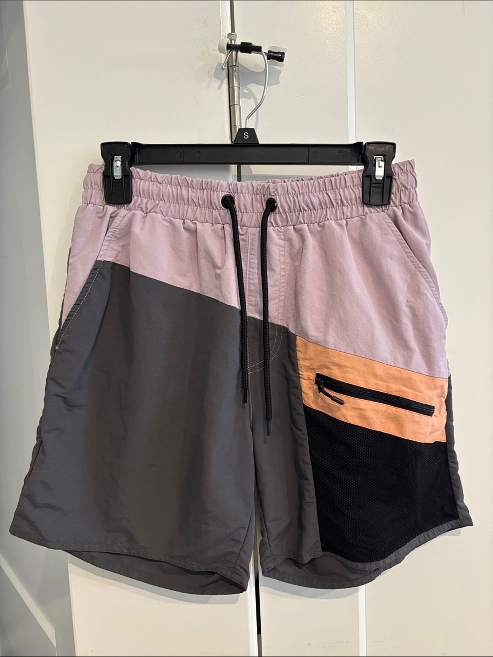 LIRA Colorblock Nylon Athletic Shorts. Size M